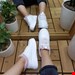 خرید اینترنتی کفش اسپرت دخترانه زنانه رنگ سفید طبی لژدار مناسب پیاده روی 