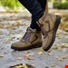 نیم بوت پسرانه و مردانه رنگ زیتونی 