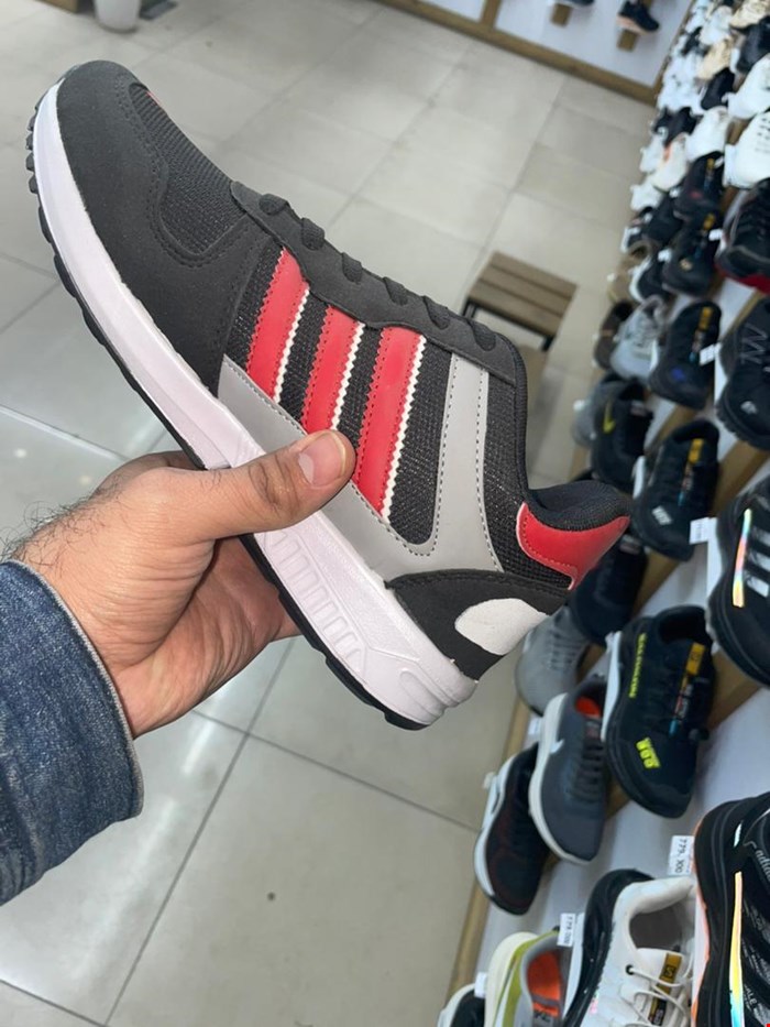 کفش اسپرت مردانه طرح zx رنگ مشکی قرمز مناسب هدیه ولنتاین